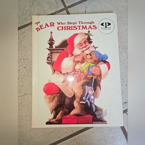The Bear Who Slept Theough CHRISTMAS By John Barrett Childrens Press